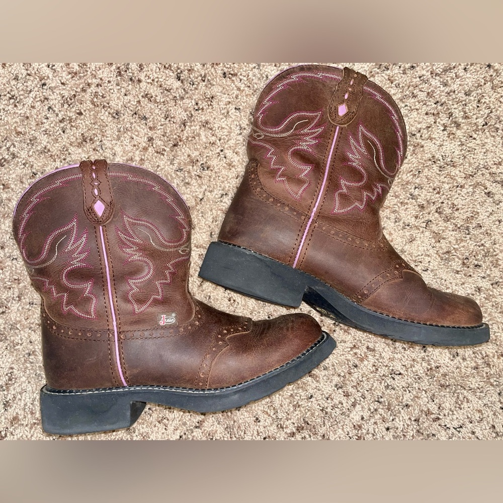 Justin Women’s Sz 11 Gypsy Gemma Round Toe Western Boots